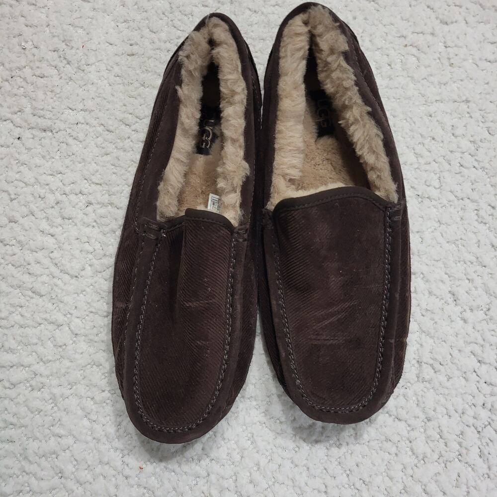 NWOB UGG Ascot Corduroy II Men's Slippers - Espresso size 8